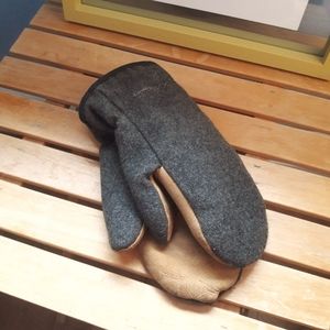 Stormy Kromer Mittens